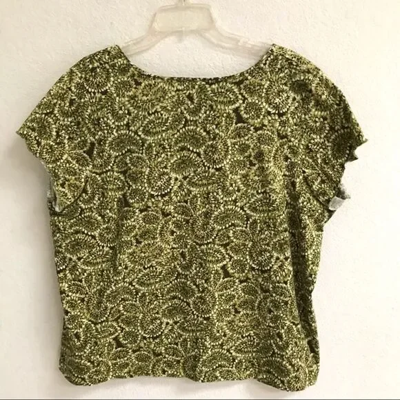 Avenue smocked square neck floral t-shirt 26/28 - Picture 2 of 6